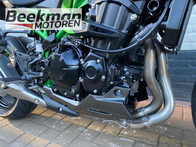 kawasaki - z900