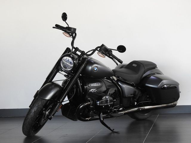 bmw - r-18-rocktane