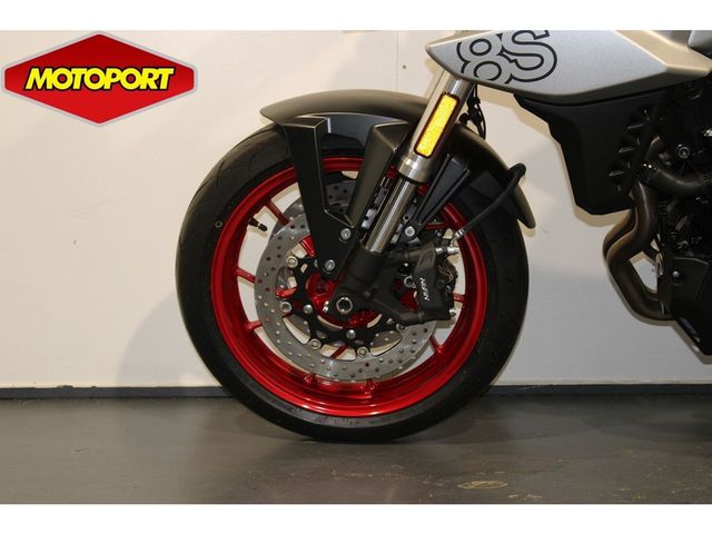 suzuki - gsx-8s
