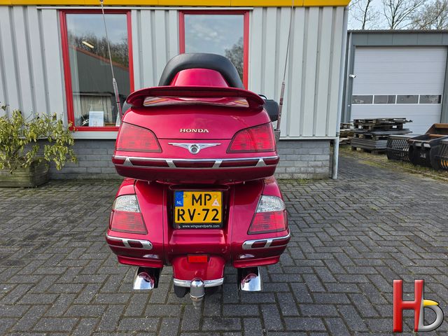 honda - gl-1800-goldwing