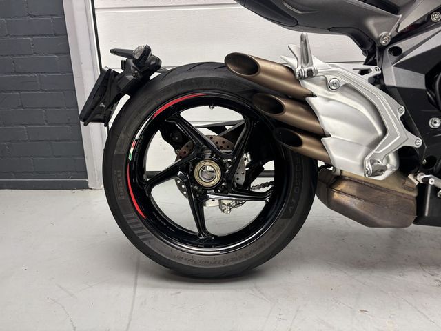 mv-agusta - brutale-800