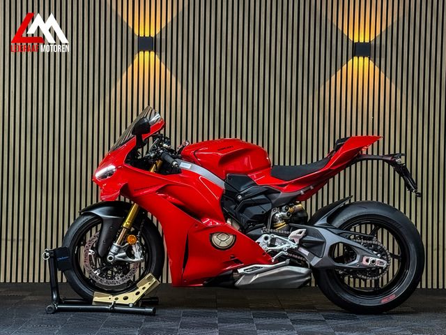 ducati - panigale-v4-s