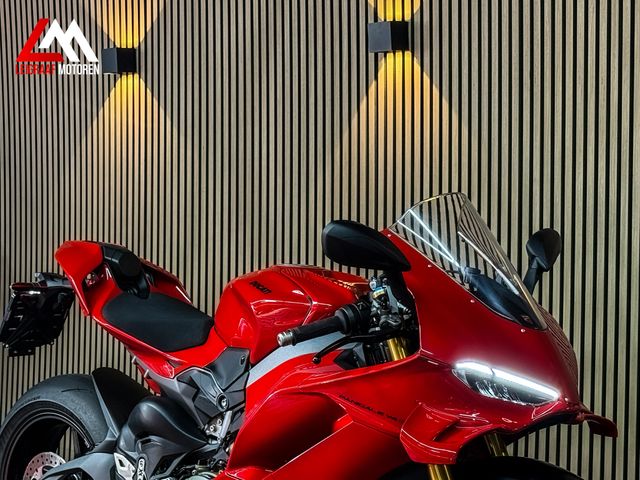 ducati - panigale-v4-s