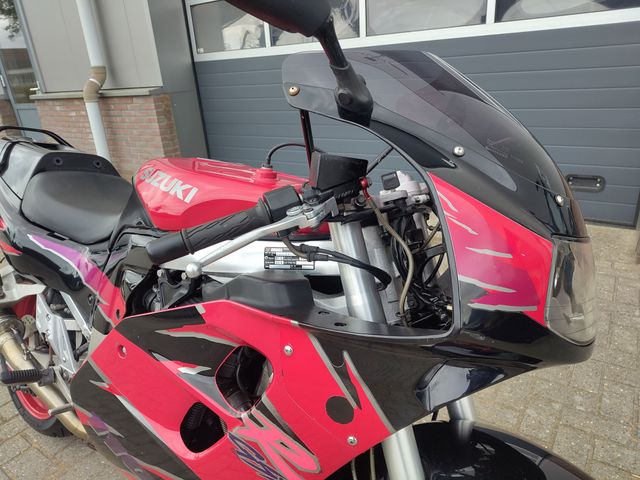 suzuki - gsx-r-1100-w
