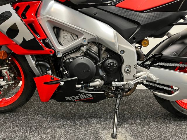 aprilia - tuono-v4-factory