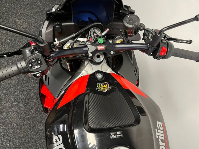 aprilia - tuono-v4-factory