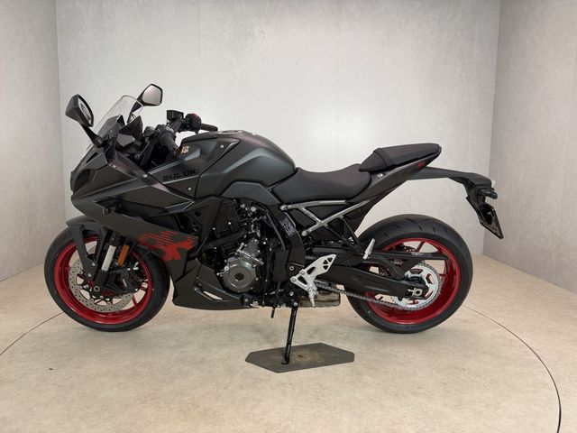 suzuki - gsx-8r