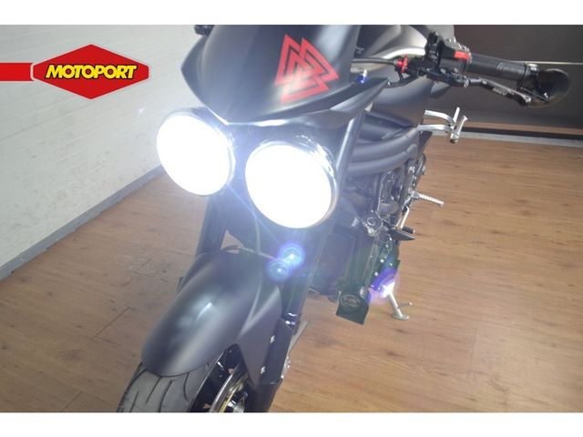 triumph - speed-triple-1050