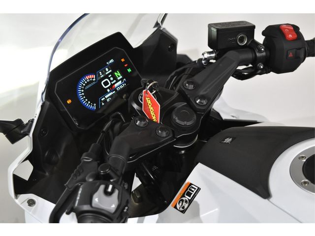 suzuki - gsx-8r