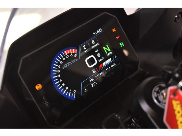 suzuki - gsx-8r