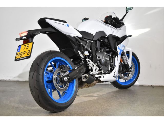 suzuki - gsx-8r