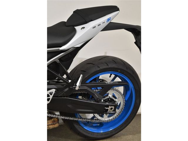 suzuki - gsx-8r