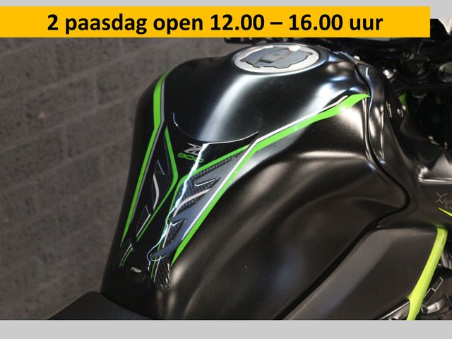 kawasaki - z900