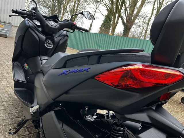 yamaha - x-max-300-abs
