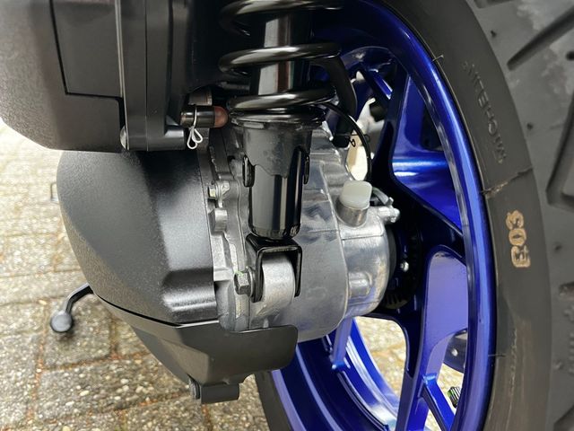 yamaha - x-max-300-abs