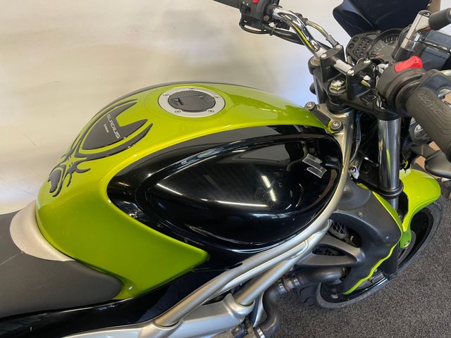 suzuki - gladius