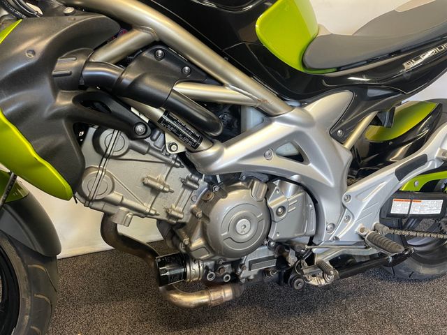 suzuki - gladius