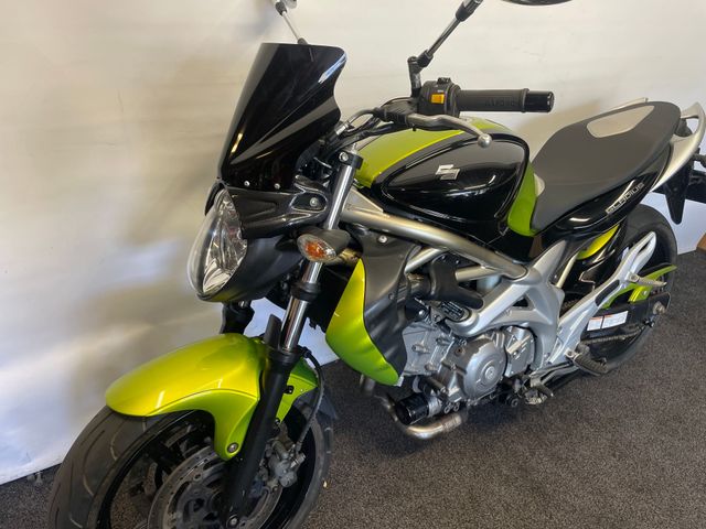 suzuki - gladius