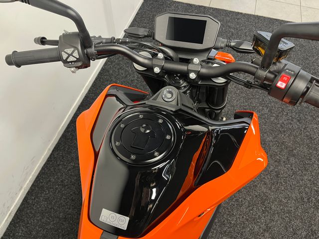 ktm - 790-duke-l
