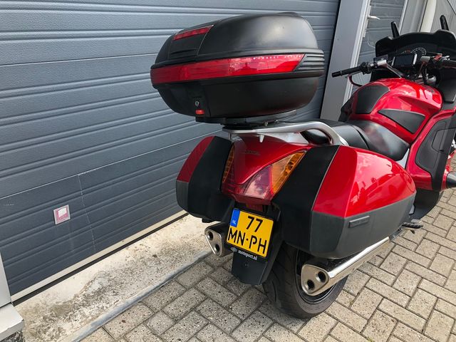 honda - st-1300-pan-european