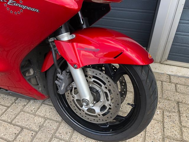 honda - st-1300-pan-european