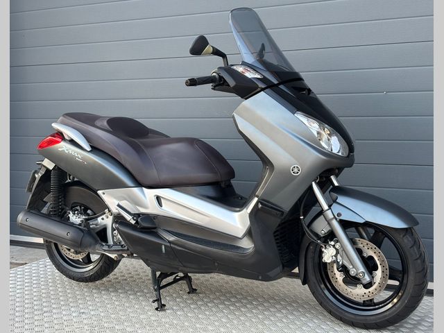 yamaha - x-max-250