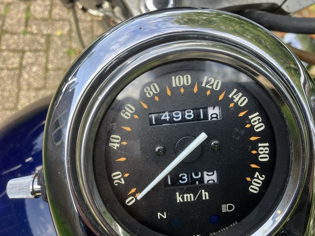 kawasaki - vn-800-classic