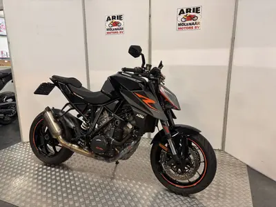 KTM 1290 SUPER DUKE R – foto 2