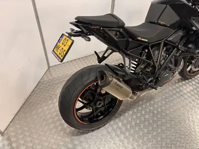KTM 1290 SUPER DUKE R – foto 4