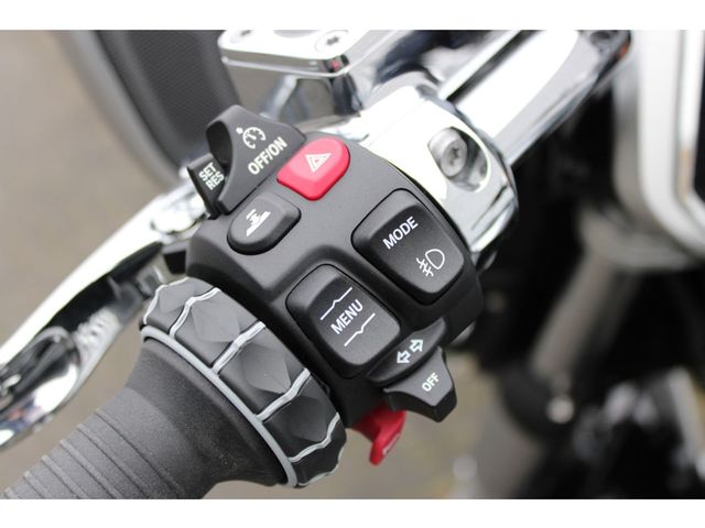 bmw - r-18-transcontinental