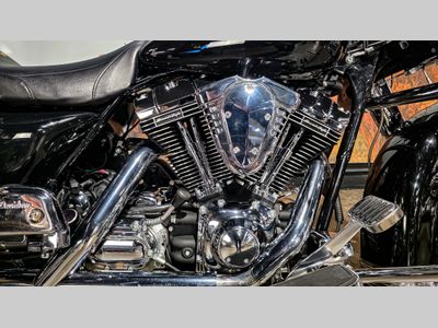 HARLEY-DAVIDSON ROAD KING CLASSIC FLHRCI – foto 2