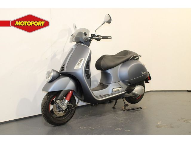 vespa - sei-giorni-300