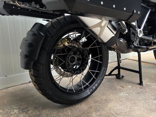 bmw - r-1200-gs-adventure-triple-black