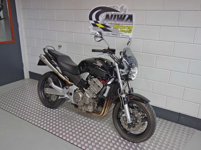 honda - cb-900-f-hornet