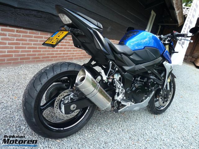 suzuki - gsr-750
