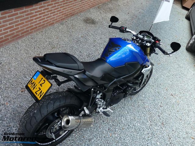 suzuki - gsr-750