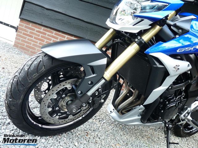 suzuki - gsr-750