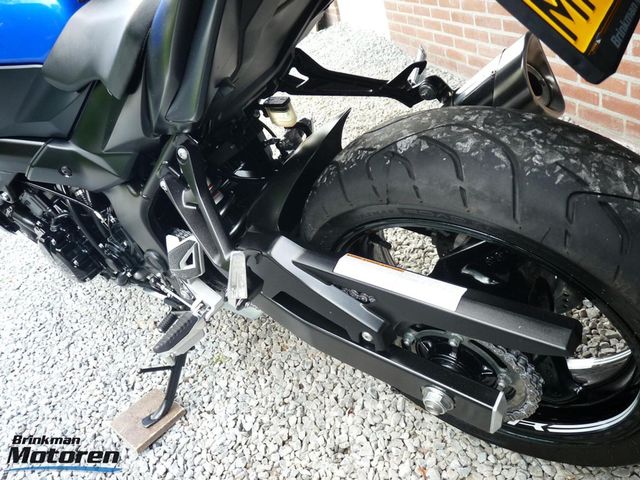 suzuki - gsr-750