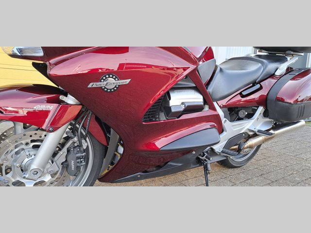 honda - st-1300-pan-european-abs
