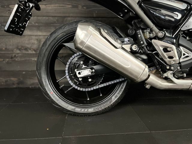 triumph - speed-400