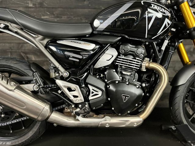 triumph - speed-400