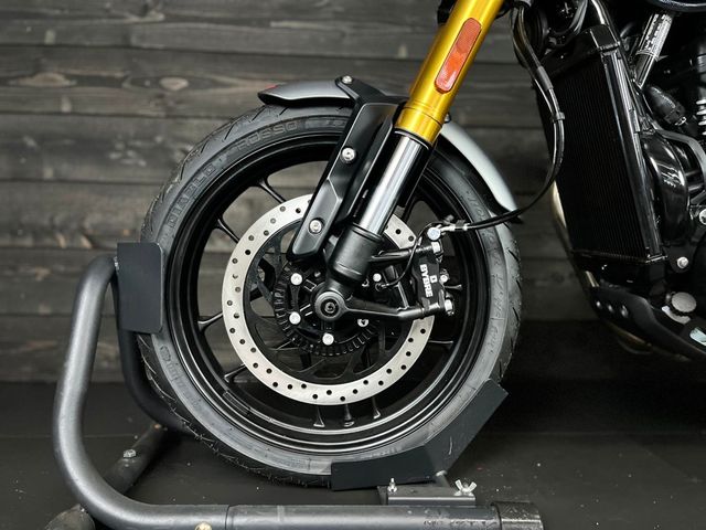 triumph - speed-400