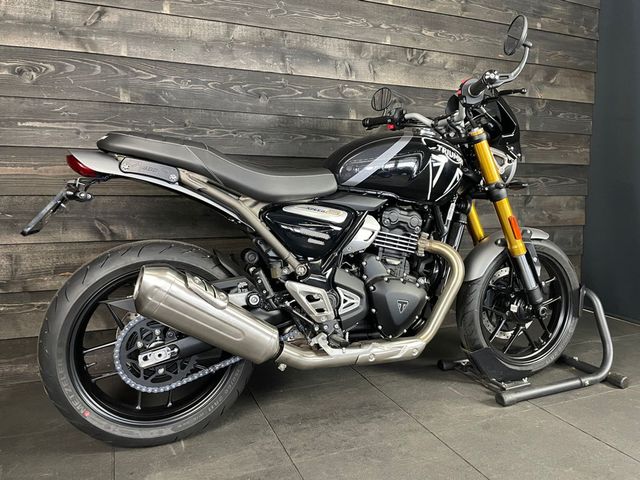 triumph - speed-400