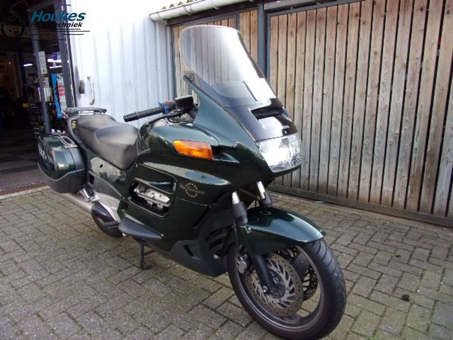 honda - st-1100-pan-european