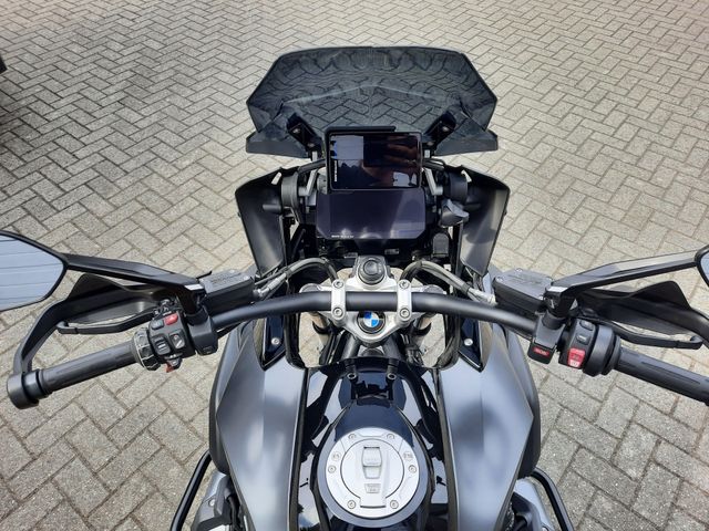 bmw - r-1250-gs-triple-black