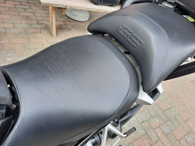 bmw - r-1250-gs-triple-black