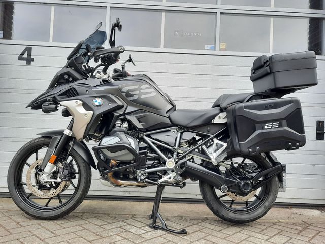 bmw - r-1250-gs-triple-black