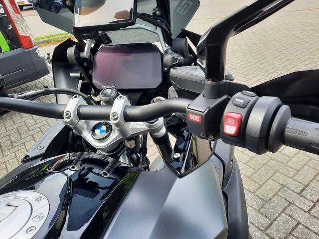 bmw - r-1250-gs-triple-black