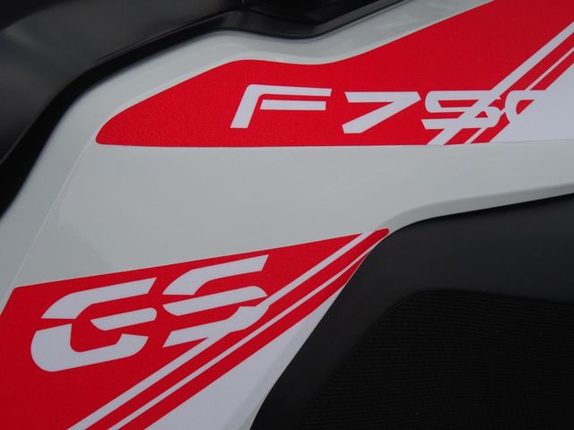 bmw - f-750-gs