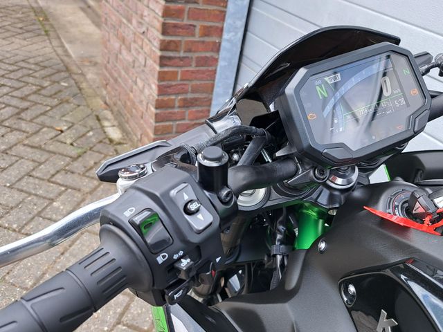 kawasaki - z900-70kw